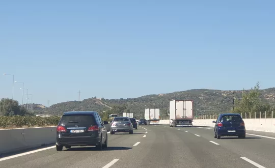 δρόμος, αυτοκίνητα, φορτηγά, 
