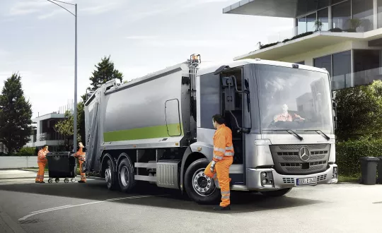 Προετοιμάζεται πυρετωδώς το ηλεκτρικό Mercedes-Benz eEconic (στη φωτό το συμβατικό μοντέλο).