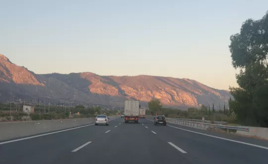 δρόμος, αυτοκίνητα, φορτηγά, 