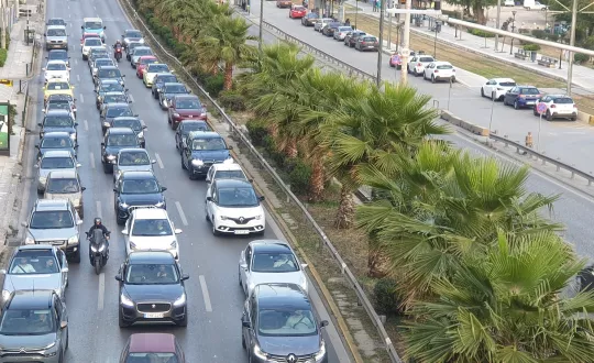 δρόμος, αυτοκίνητα, φορτηγά, 