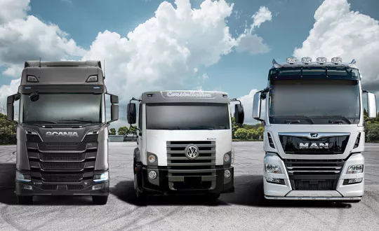 Traton είναι η ονομασία του (πάλαι ποτέ Volkswagen Truck & Bus) κλάδου βαρέων επαγγελματικών οχημάτων του γκρουπ Volkswagen στον οποίο υπάγονται ΜΑΝ, Scania και Volkswagen Caminhoes e Onibus από Λατινική Αμερική.
