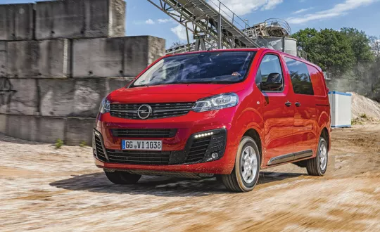Σε τρία μήκη λανσάρεται το νέο Opel Vivaro 4x4.