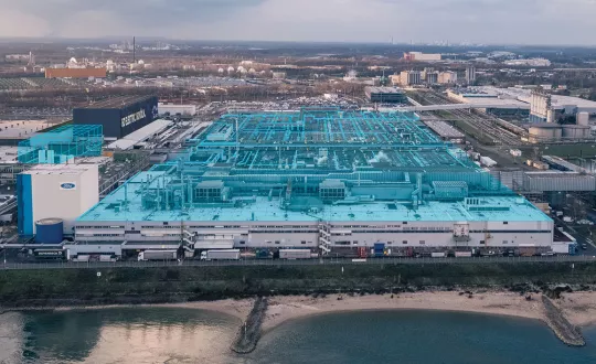 Η Ford προχώρησε σε μια επένδυση ύψους $1 δισ. για ένα κέντρο παραγωγής ηλεκτρικών οχημάτων στην Κολωνία.
