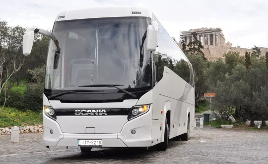 Scania Touring των 51+1+1 θέσεων  από την Εθνική Leasing