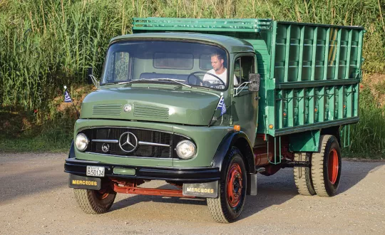 Mercedes-Benz 1113