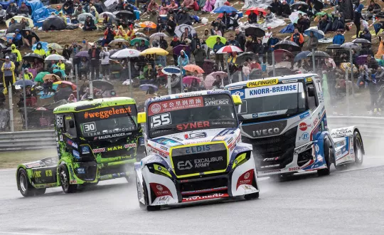 truck racing 