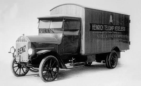 Το Benz Typ 3 CN Möbelwagen (1923-1924).