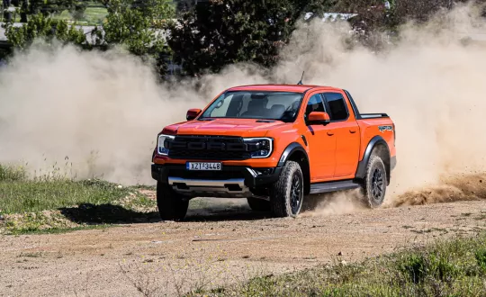 Οδηγούμε το νέο Ford Ranger Raptor