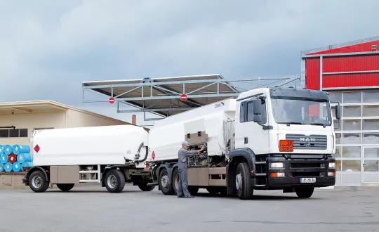man adr truck