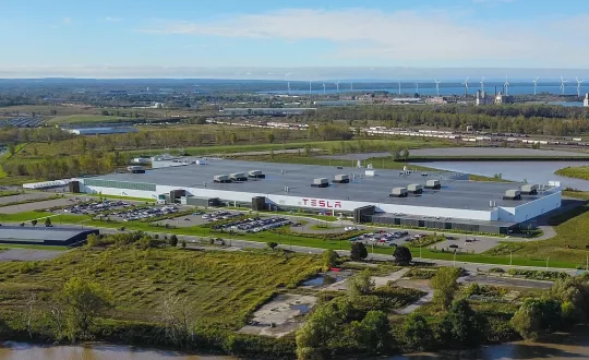 To Gigafactory 2 της Tesla που λειτουργεί από το 2014 στο Μπάφαλο των Η.Π.Α.