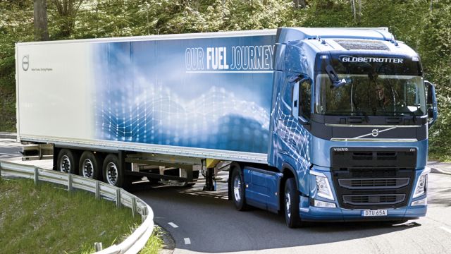 Volvo D13TC: ισχυρότερος και οικονομικότερος κινητήρας