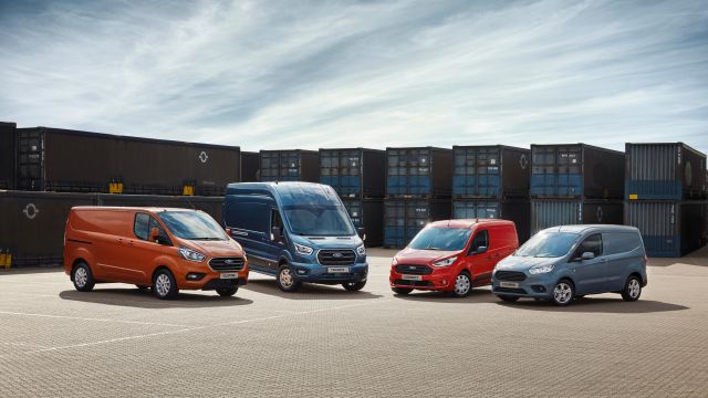 Ford να προηγείται σταθερά και με σημαντική δια- φορά από την δεύτερη Toyota