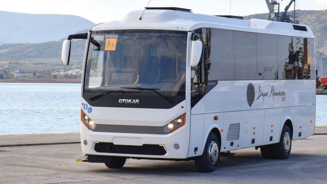 Το επίπεδο άνεσης για τους επιβάτες αυξάνει σημαντικά η φουσκάτη πίσω ανάρτηση που δουλεύει αποτελεσματικά τόσο στις χαμηλές όσο και στις υψηλές ταχύτητες. 