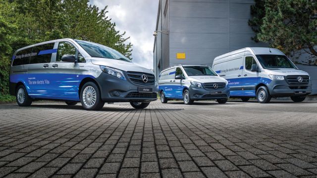 Η Mercedes-Benz, στην κατηγορία των ελαφρών επαγγελματικών, εστιάζει στη στρατηγική ηλεκτροκίνησης eDrive@VANs, με την οποία υιοθετεί μια νέα και ολοκληρωμένη προσέγγιση. Με στρατηγικό στόχο τον εξηλεκτρισμό ολόκληρης της γκάμας, αυτή τη στιγμή η προϊοντική παλέτα των ηλεκτρικών Vans της Mercedes-Benz περιλαμβάνει οχήματα τόσο επαγγελματικών όσο και επιβατικών εκδόσεων.