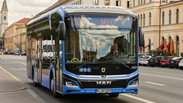 Το ηλεκτρικό  MAN Lion’s City E στους δρόμους του Μονάχου.