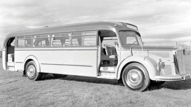 Το Mercedes-Benz O 6600 σε έκδοση πούλμαν.