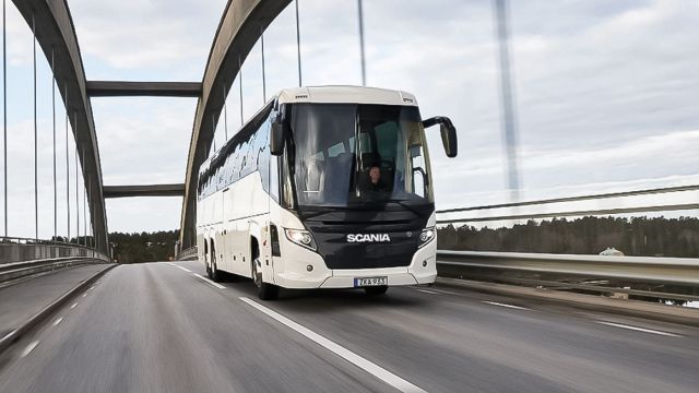 Νέα γενιά πούλμαν Scania Touring