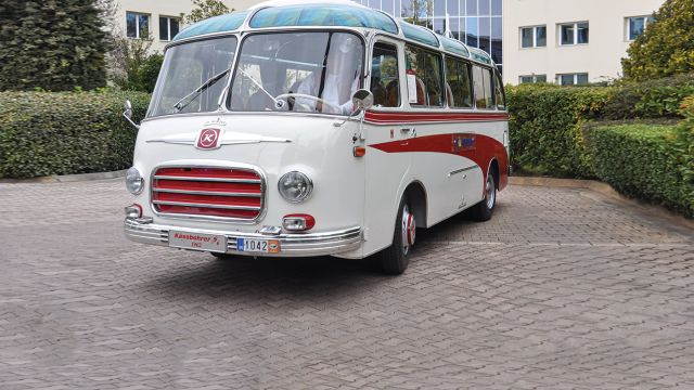 Χάρη στην τέλεια ανακατασκευή, το Setra S 6 είναι όπως ακριβώς κυκλοφόρησε το 1962 με αριθμό πλαισίου 56 248