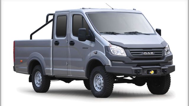 Εξαθέσιο είναι το διπλοκάμπινο pick-up, η καρότσα του οποίου έχει την ικανότητα μεταφοράς αντικειμένων βάρους 800 κιλών και παράλληλα στη βάση του αμαξώματος, υπάρχουν κλειστά κουτιά μεταφοράς εξοπλισμού.