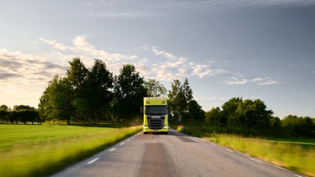 Ισχυρό β’ τρίμηνο με αυξημένη ζήτηση για τη Scania