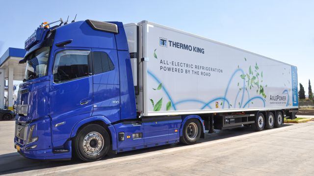 Στο Volvo 700 της Eurologic ο θάλαμος με το υβριδικό ψυκτικό μηχάνημα της Thermoking Στο Volvo 700 της Eurologic ο θάλαμος με το υβριδικό ψυκτικό μηχάνημα της Thermoking