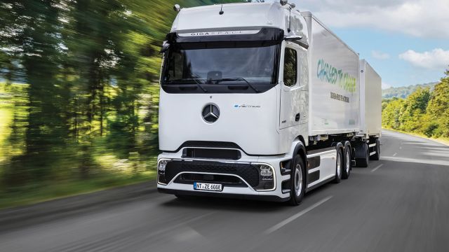 Οδηγούμε το νέο ηλεκτρικό Mercedes-Benz eActros 600  