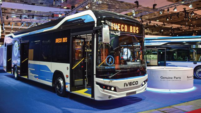 Με συνολικά έντεκα οχήματα στον εσωτερικό και εξωτερικό χώρο  συμμετείχε η Iveco Bus.