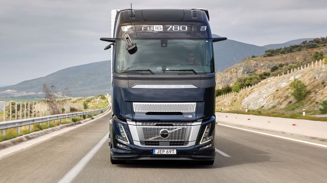 Η μεγάλη πρεμιέρα της Θεσσαλονίκης: νέο Volvo FH16 780, το ισχυρότερο φορτηγό παραγωγής του κόσμου με 3.800 Nm ροπής