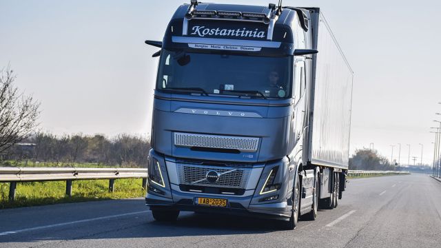 Δύναμη και αντοχή για τη νέα γενιά Volvo FH Aero. 