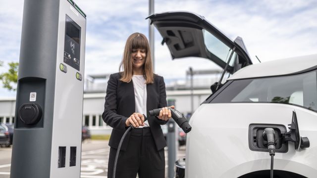 BOSCH: Φόρτιση χωρίς μονάδα ελέγχου 