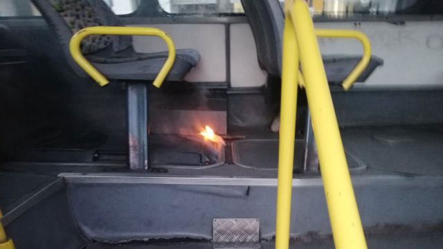 φωτιά σε λεωφορείο