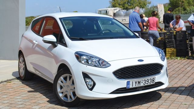 Με μήκος λίγο πάνω από τα 4 μέτρα, το νέας γενιάς Fiesta Van διαθέτει σύγχρονης σχεδίασης αμάξωμα, το οποίο αποπνέει στιβαρότητα. 