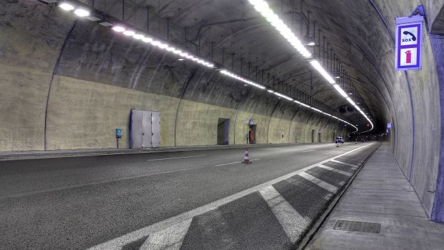Οι Σήραγγες Κακιάς Σκάλας της Ολυμπίας Οδού με τα νέα φωτιστικά σώματα LED.