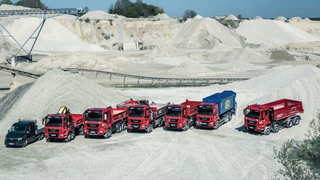 Ασταμάτητη η ΜΑΝ στα χωματουργικά