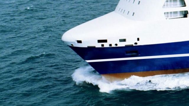 πλοιο στη θάλασσα