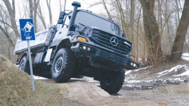 Mercedes-Benz Zetros: Ο Γερμανός Καταδρομέας