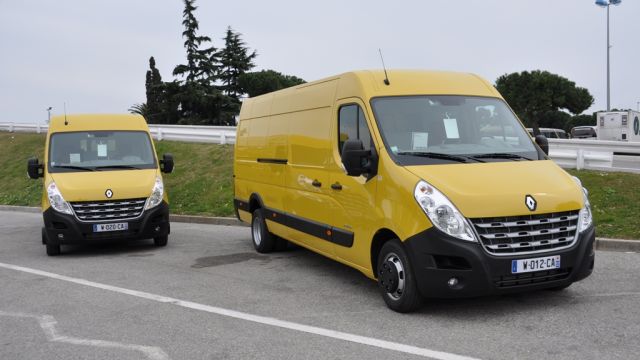 Πιο συχνά από ΚΤΕΟ τα ελαφρά επαγγελματικά