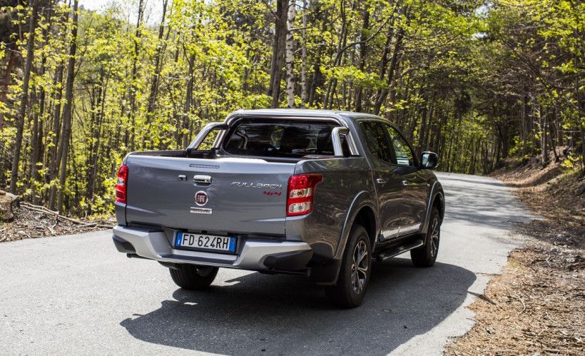 Διπλοκάμπινο Fullback με 22.900 ευρώ