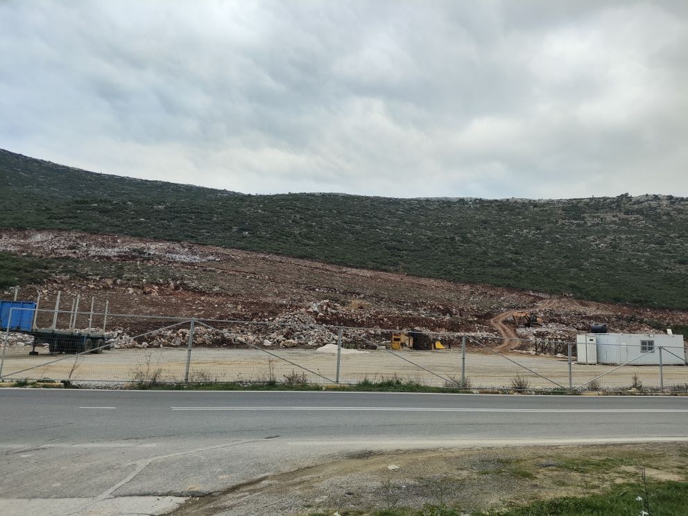 δερβενάκια κορινθίας εργοταξιο στο δρομο