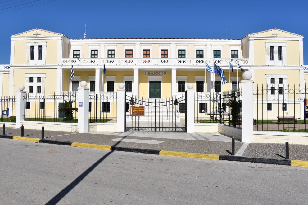 Οκτώ προϋποθέσεις- όρους θέτει ο Δήμος Σαλαμίνας για να συμφωνήσει στο έργο της υποθαλάσσιας ζεύξης Περάματος-Σαλαμίνας