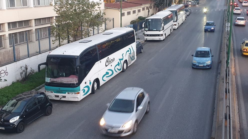 τουριστικο λεωφορείο