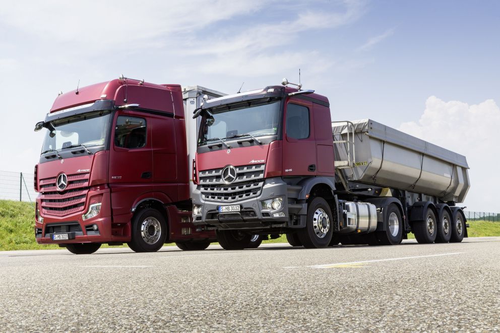 H Mercedes-Benz κυριαρχεί στις πωλήσεις των βαρέων φορτηγών, ενώ η MAN έχει την πρωτιά στα μεσαία, χάρη στις ανεβασμένες πωλήσεις των ΤGM και ΤGL κατά το Μάρτιο.
