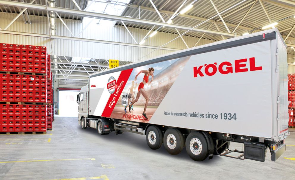 Το σύστημα της Kögel μπορεί να χρησιμοποιηθεί σε μία ή στις δύο πλευρές της κουρτίνας και δύναται να προσαρμοστεί σε πολλές εφαρμογές, όπως για μεταφορές αυτοκινήτων, ποτών ή παλετών.