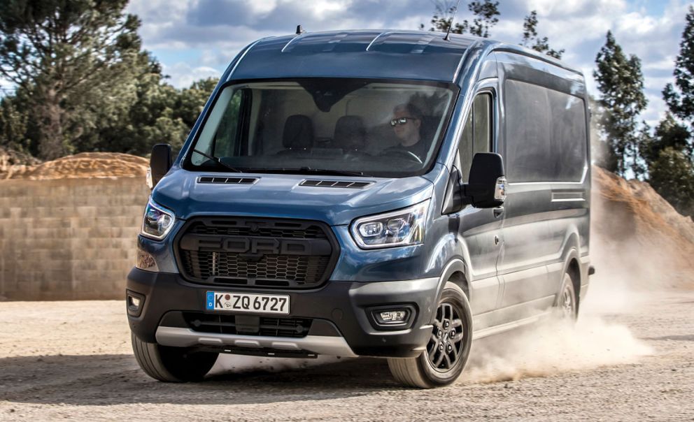 Η σειρά Trail (μεγάλο Transit και Transit Custom) φέρει στον βασικό εξοπλισμό μηχανικό διαφορικό MLSD της Quaife, ίδιο με αυτό που χρησιμοποιείται στα σπέσιαλ μοντέλα της Ford Performance, και προαιρετικά για το μεγάλο Transit AWD 
