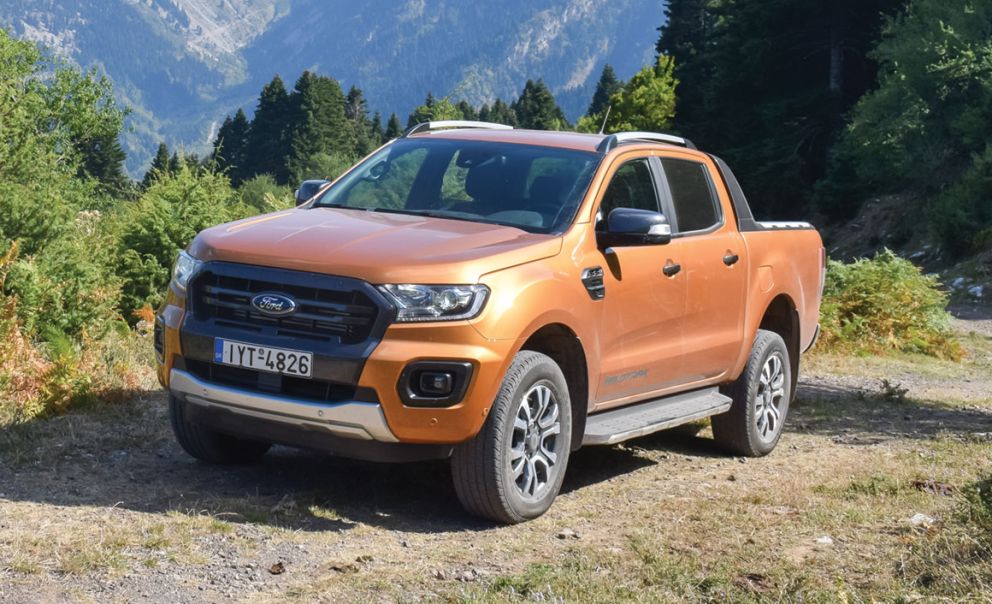 Στα βουνά των Αγράφων και στην Πίνδο με το Ford Ranger Wildtrak. Δυνατό σημείο του Wildtrak θεωρούμε την άριστη απόδοση του δεκάρι αυτόματου κιβωτίου και την πολύ καλή συνεργασία του με τον 2λιτρο κινητήρα των 213 ίππων. 