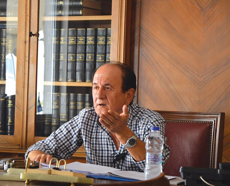 Το ποσό των 15.000 ευρώ θα καταβάλει ο Στέφανος Χίος στον πρόεδρο του ΣΑΤΑ, Θύμιο Λυμπερόπουλο (φωτό) για ηθική βλάβη.