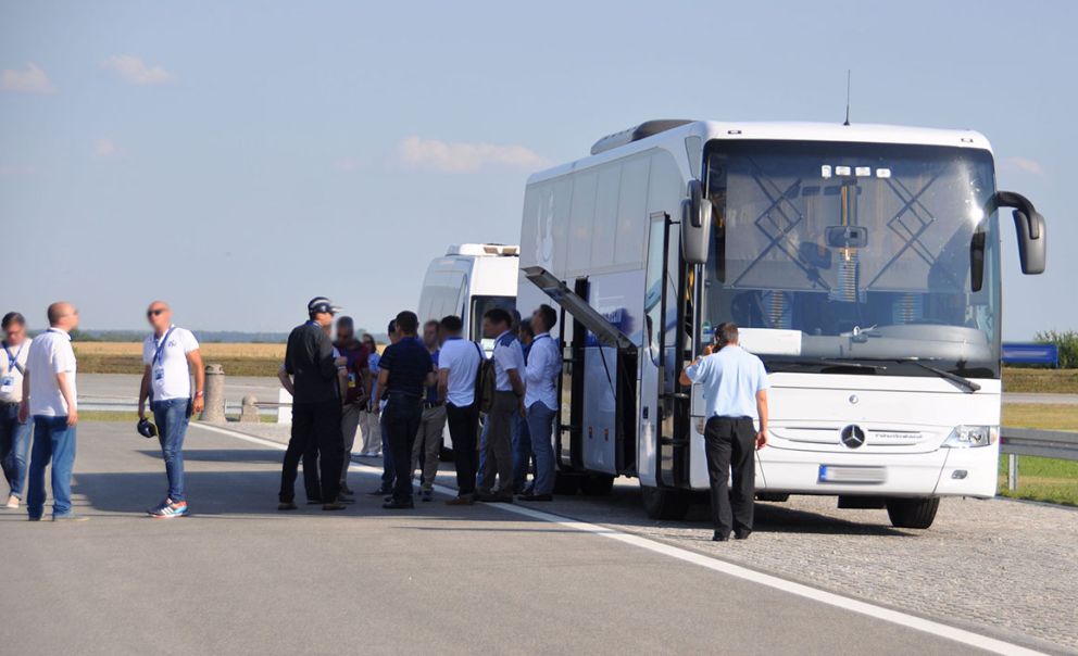 πουλμαν, λεωφορείο, τουρίστες