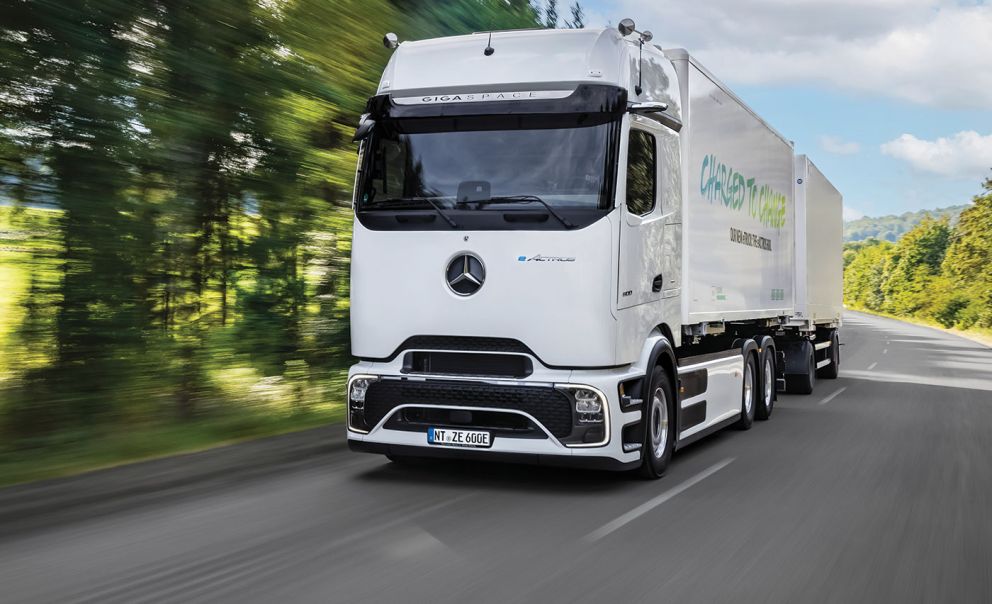 Οδηγούμε το νέο ηλεκτρικό Mercedes-Benz eActros 600  