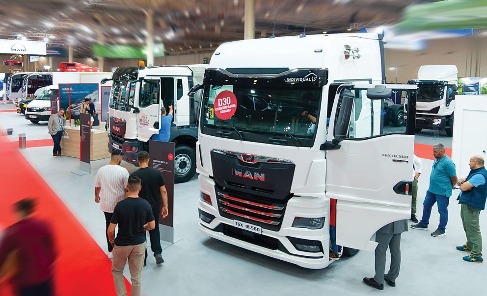 Κορυφαίο έκθεμα της Kosmocar Truck & Buses, το MAN TGX με τον 13λιτρο κινητήρα D30, ο οποίος στοχεύει σε αποδοτικές και οικονομικές μεταφορές.