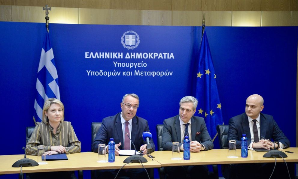 100 λεωφορεία